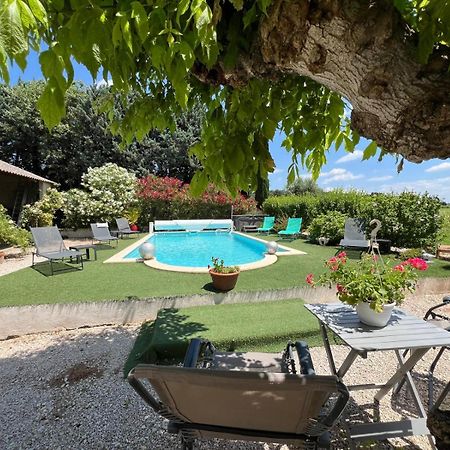 Mas 19E Entierement Climatise Avec Piscine A Usage Exclusif Roquemaure  Luaran gambar
