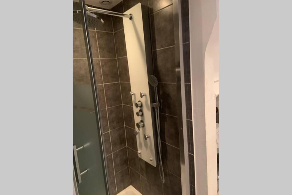 Mas 19E Entierement Climatise Avec Piscine A Usage Exclusif Roquemaure  Luaran gambar